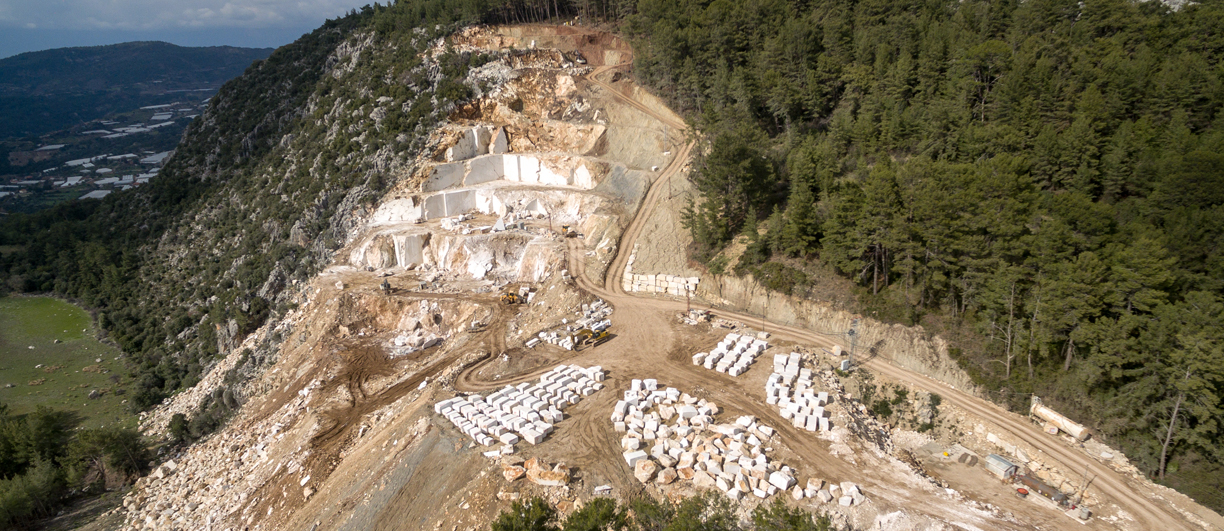 olympos beige, silver shadow, wall stone, block step, corner stone, cube, kerb, wall coping, pool coping.